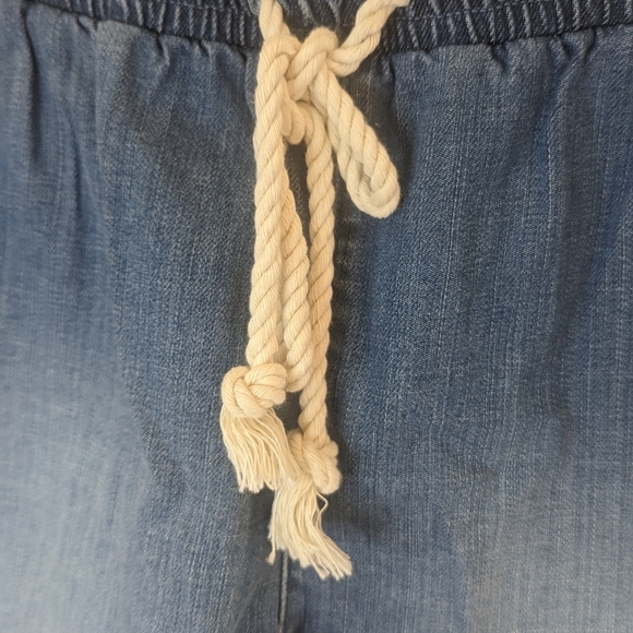 Sisstr Evolution Pull on Denim Shorts - Picture 2 of 6